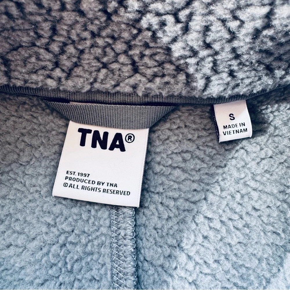 Aritzia TNA Polartec Fleece Thermal Hi-hip Zip Hoodie Shady Blue Small - Picture 6 of 7